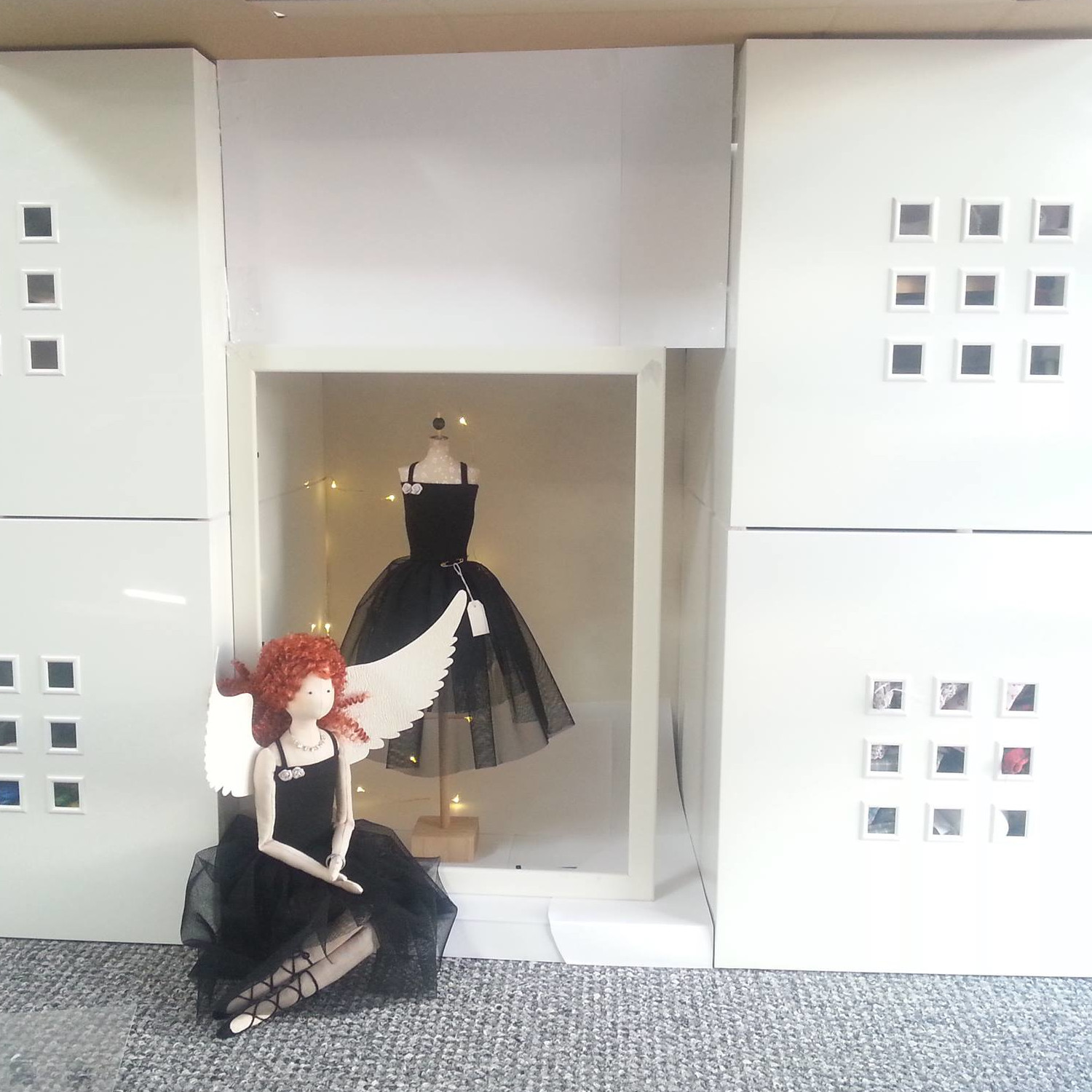 Eleonora wypatrzyła sukienkę