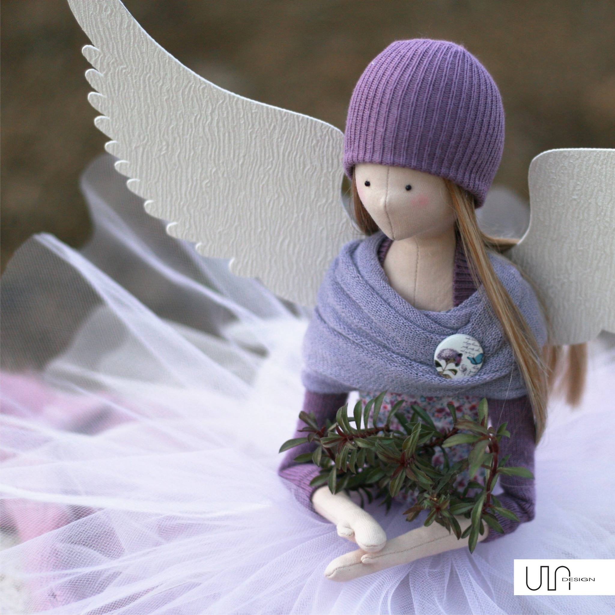 Wioletta wraca ze spaceru w plenerze